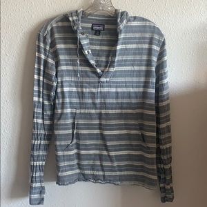 Patagonia hooded long sleeve